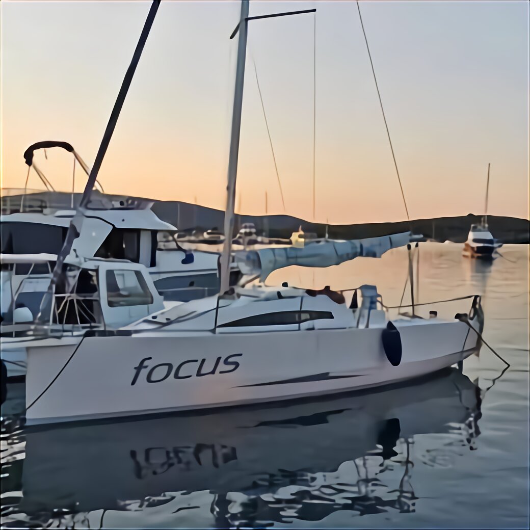 trimarano a vela carrellabile usato