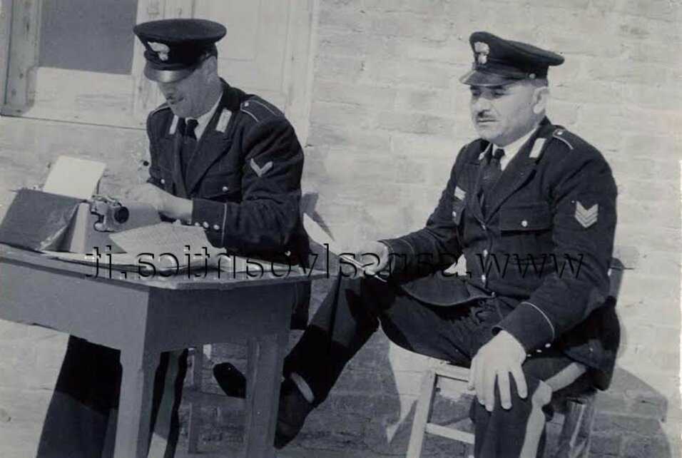 carabinieri in bicicletta negli anni 50